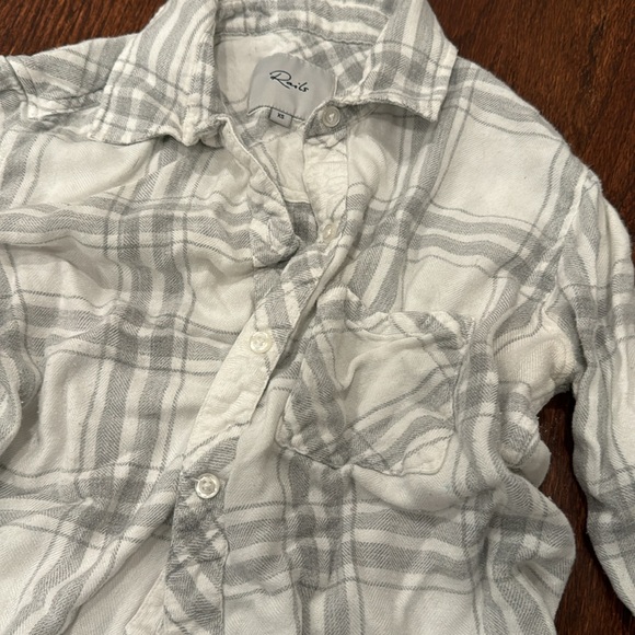 Rails Button Down - Picture 3 of 4